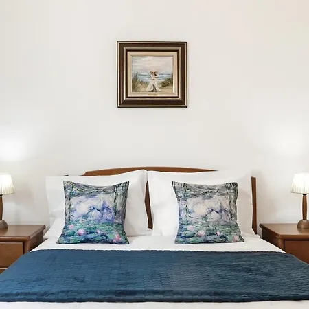 Apartment Village House *