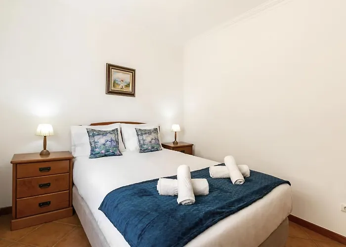 아파트 Village House